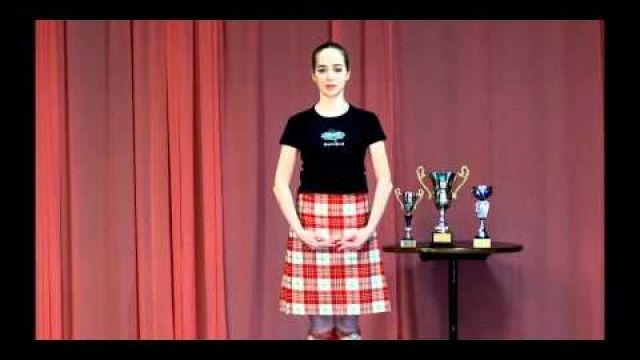 Шотландские танцы: позиции рук и головы.